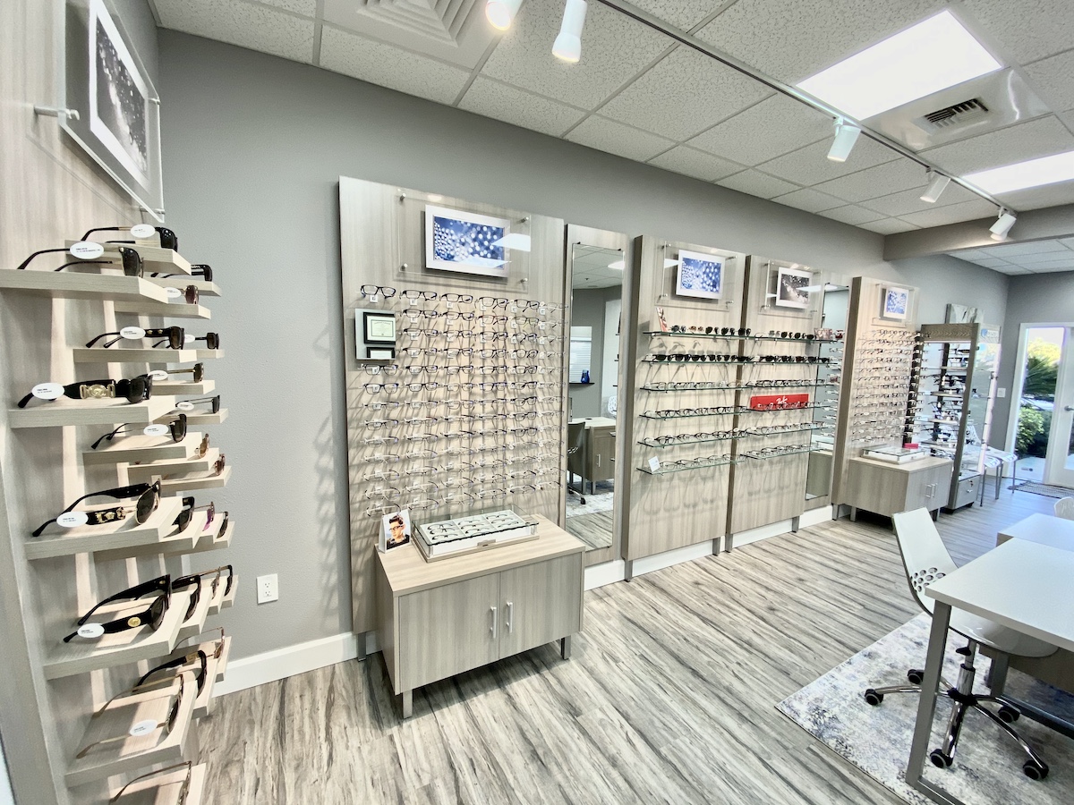 Eye Doctor in Bradenton FL Eye Care Family Vision Center
